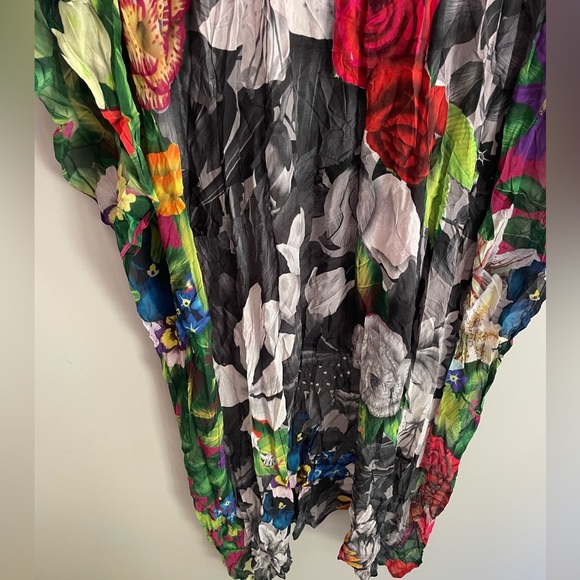 Agua Bendita hand headed cover up - Picture 7 of 16